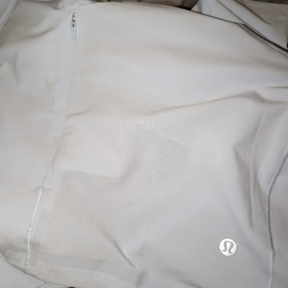 Lululemon Mist Over Windbreaker Light Blue - Picture 9 of 12